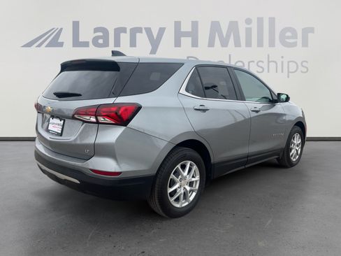 Used 2023 Chevrolet Equinox LT FWD image 5