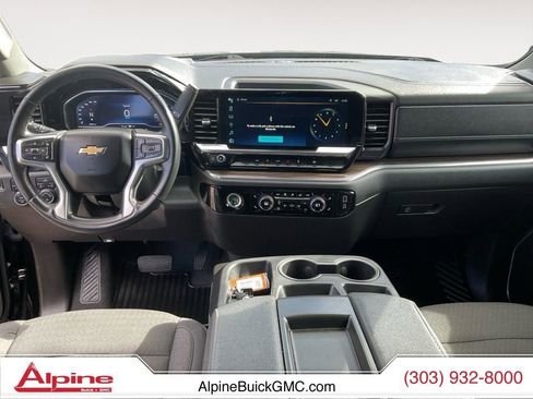 Used 2024 Chevrolet Silverado 1500 LT image 10