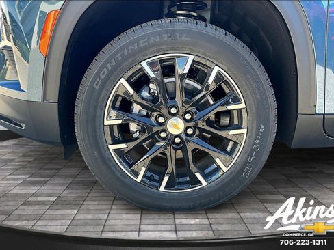 New 2026 Chevrolet Traverse LT w/ Sun and Wheel Package image 18