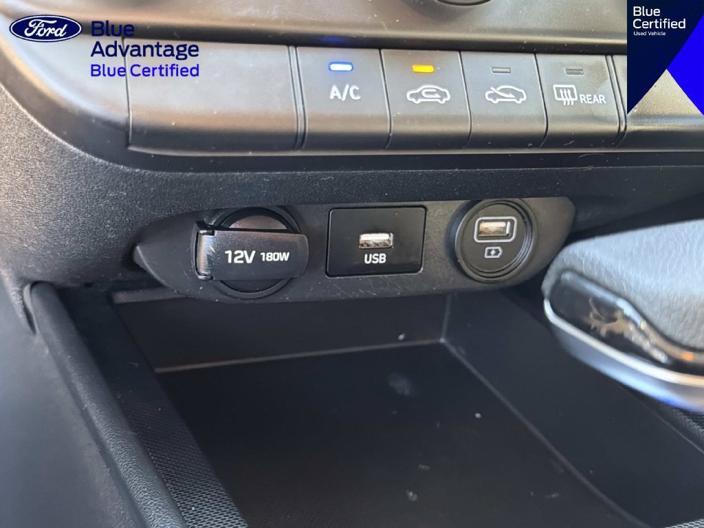 Used 2021 Hyundai Elantra SE FWD image 24