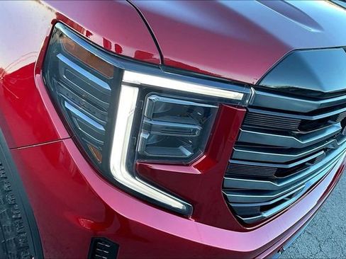 Used 2025 GMC Sierra 1500 AT4 w/ AT4 Premium Package image 33