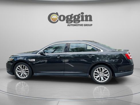 Used 2015 Ford Taurus Limited image 2