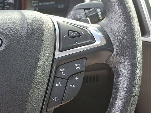 Used 2019 Ford Edge SEL w/ Equipment Group 201A image 21