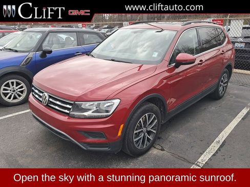 Used 2019 Volkswagen Tiguan SE w/ Panoramic Sunroof Package image 1