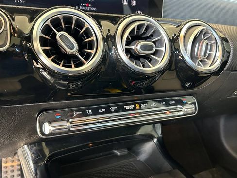 Used 2020 Mercedes-Benz A 220 image 35
