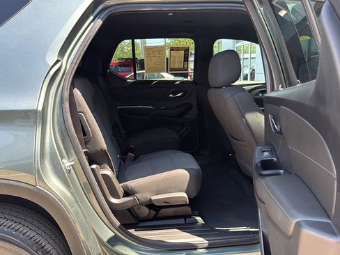 Used 2023 Chevrolet Traverse LT AWD/4WD image 20