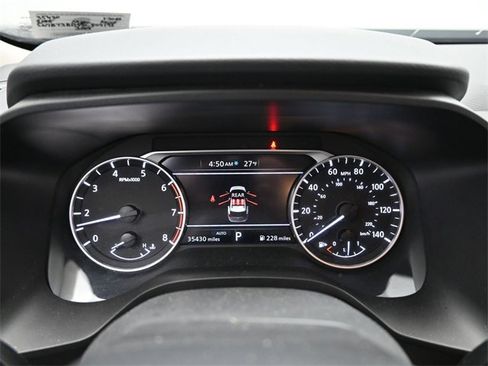 Used 2025 Nissan Rogue SV image 15