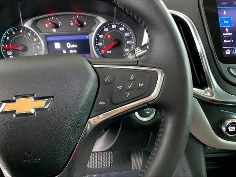 Used 2021 Chevrolet Equinox LT FWD image 25