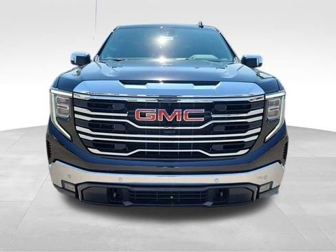 New 2026 GMC Sierra 1500 SLT w/ SLT Premium Plus Package AWD/4WD image 11