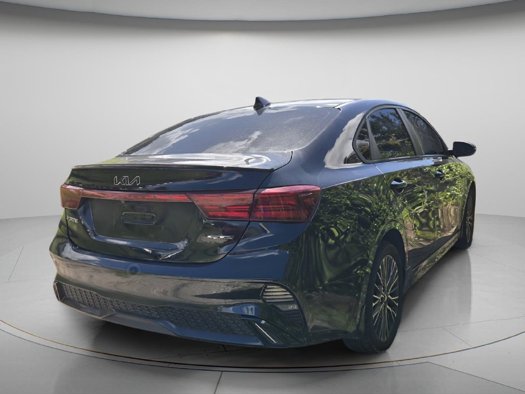 Used 2023 Kia Forte GT-Line w/ GT-Line Premium Package FWD image 5