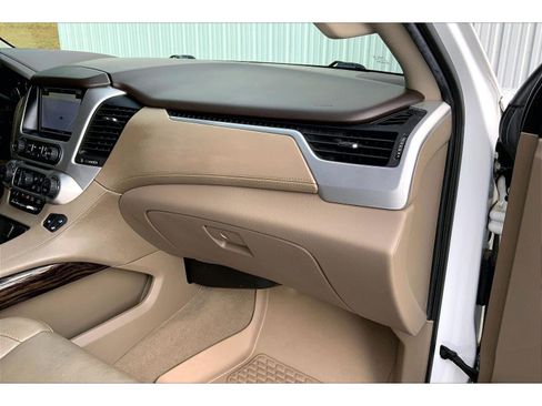 Used 2020 GMC Yukon SLT w/ Open Road Package AWD/4WD image 15