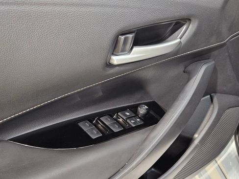 Used 2022 Toyota Corolla SE FWD image 21