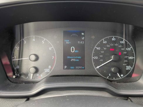 Used 2023 Toyota Corolla LE image 10