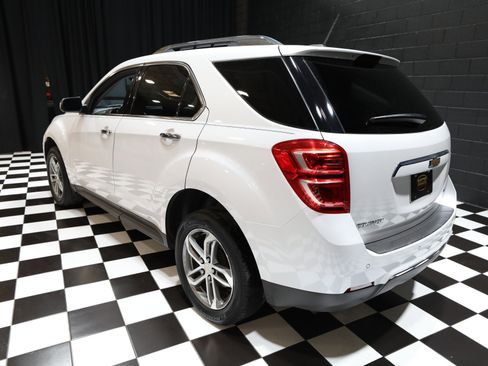 Used 2017 Chevrolet Equinox Premier w/ Enhanced Convenience Package image 18