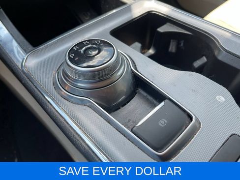 Used 2021 Ford Edge Titanium FWD image 11