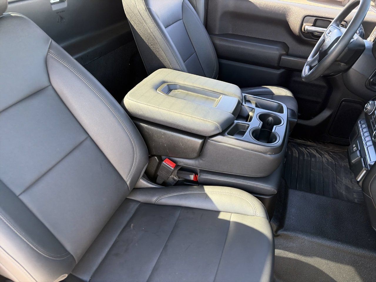 Used 2022 Chevrolet Silverado 1500 W/T w/ WT Value Package AWD/4WD image 10