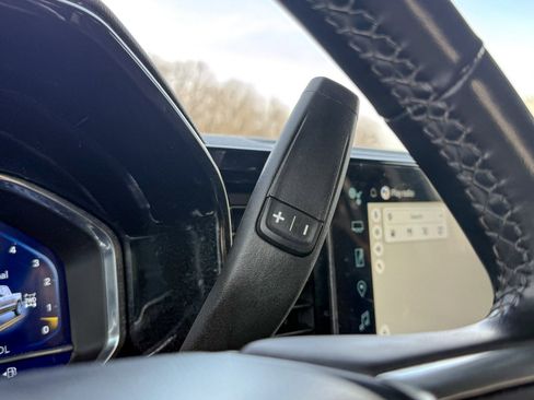 Used 2023 Chevrolet Silverado 1500 LT image 36