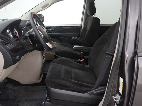 Used 2015 Dodge Grand Caravan SE w/ Quick Order Package 29E SE image 21