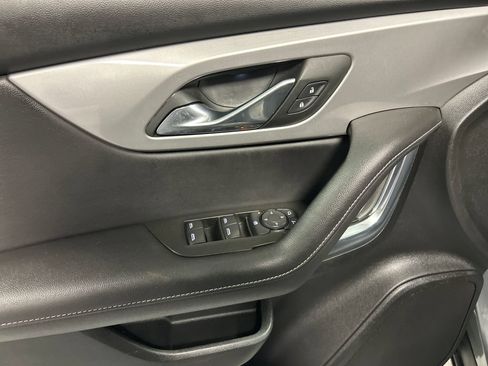 Used 2025 Chevrolet Blazer LT FWD image 14