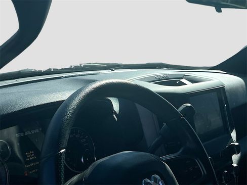 Used 2024 RAM 3500 Tradesman w/ Chrome Appearance Group image 9