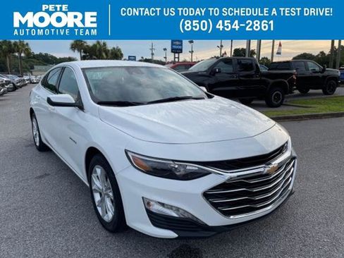 Used 2024 Chevrolet Malibu LT FWD image 1