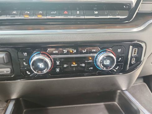 Used 2022 GMC Sierra 1500 SLT w/ SLT Premium Plus Package image 32