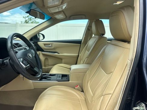 Used 2017 Toyota Camry XLE w/ Protection Package (Q2) FWD image 11