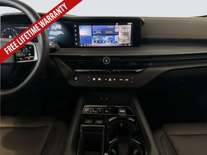 Certified 2025 Nissan Murano SV AWD/4WD image 22