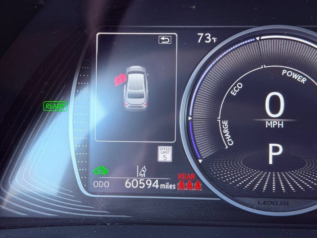 Certified 2022 Lexus ES 300h w/ Premium Package FWD image 24
