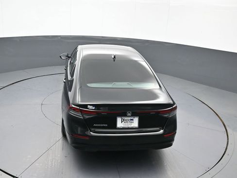 Certified 2023 Honda Accord EX image 36