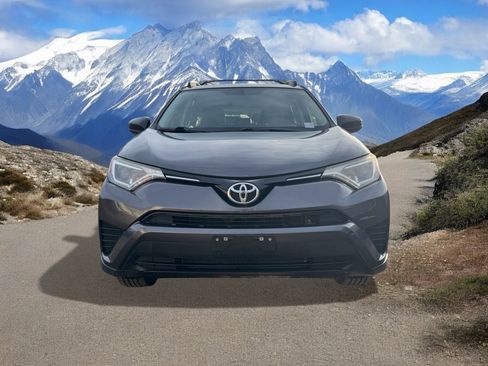 Used 2016 Toyota RAV4 LE image 8