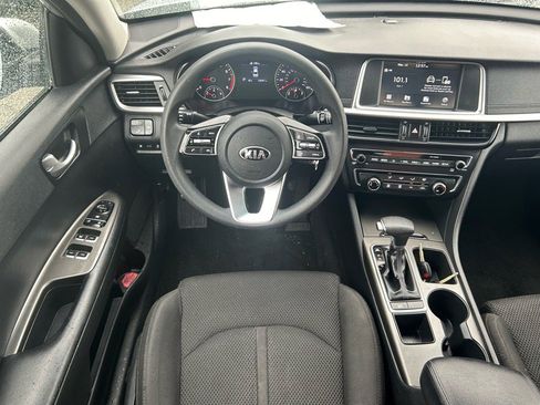 Used 2019 Kia Optima LX image 9