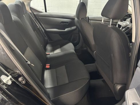 Used 2025 Nissan Sentra SV image 37