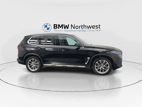 New 2026 BMW X5 xDrive40i w/ Climate Comfort Package image 5