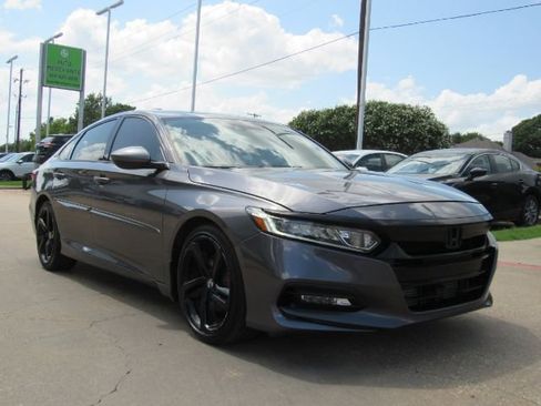 Used 2020 Honda Accord Sport image 4
