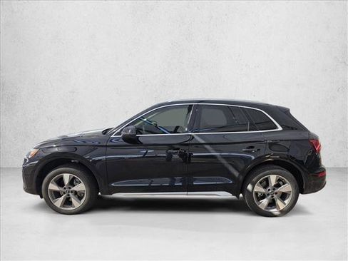 Used 2023 Audi Q5 2.0T Premium w/ Convenience Package image 8