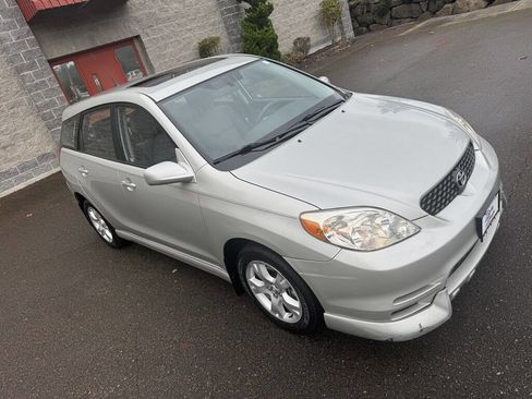 Used 2004 Toyota Matrix XR image 4