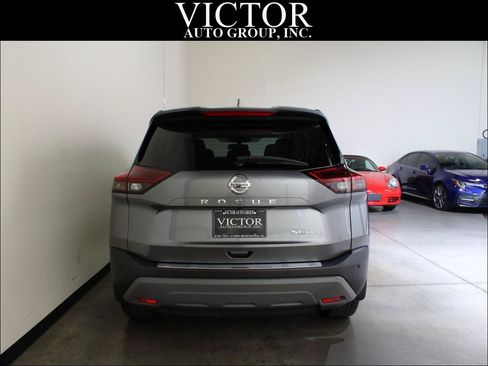 Used 2021 Nissan Rogue SL w/ Premium Package AWD/4WD image 9