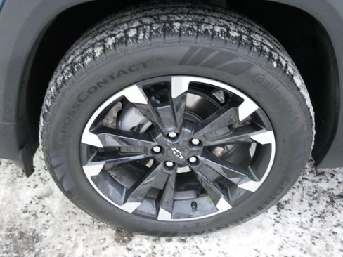 Certified 2025 Chevrolet Equinox RS w/ Safety and Technology Package image 8