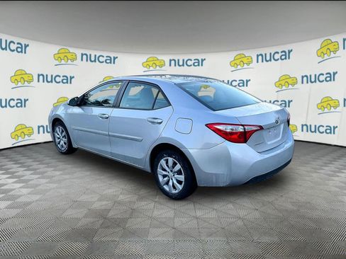 Used 2015 Toyota Corolla LE image 3