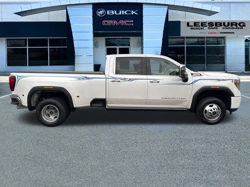 Used 2023 GMC Sierra 3500 Denali image 8
