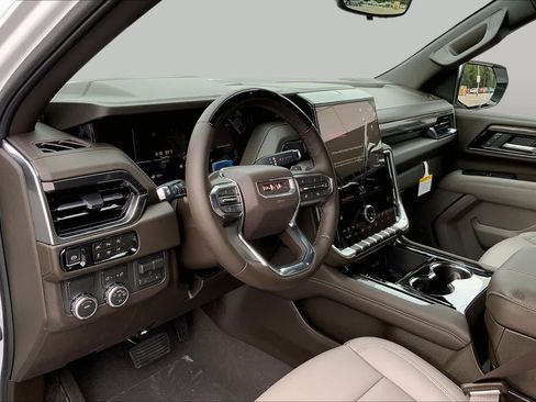 New 2026 GMC Yukon XL Elevation w/ Elevation Premium Package RWD image 8