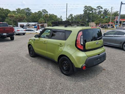 Used 2014 Kia Soul FWD image 3