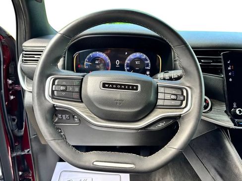 Used 2024 Jeep Wagoneer L Series II w/ Flexible Seating Group AWD/4WD image 13