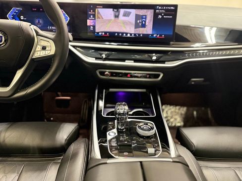 Used 2025 BMW ALPINA XB7 image 60