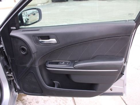 Used 2016 Dodge Charger SXT image 21