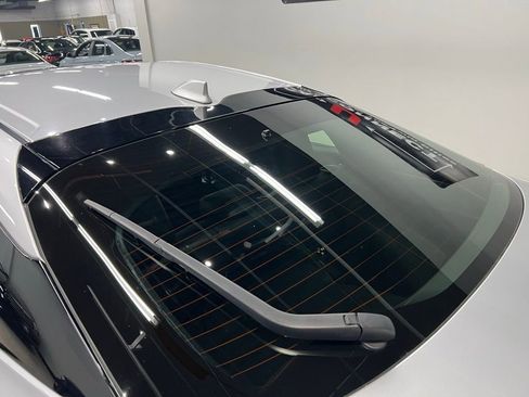 Used 2017 Toyota Prius Four w/ Advanced Technology Package image 19