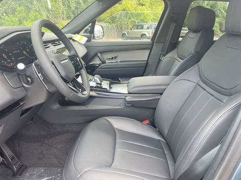 New 2025 Land Rover Range Rover Sport Dynamic SE AWD/4WD image 4
