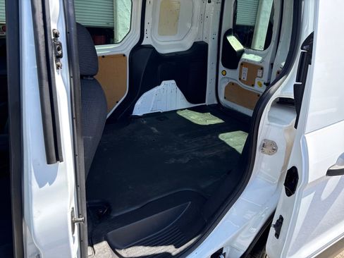Used 2016 Ford Transit Connect XL FWD image 25