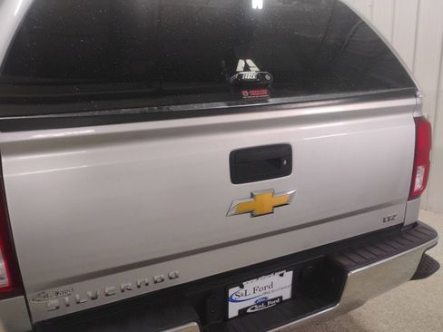 Used 2018 Chevrolet Silverado 1500 LTZ image 23